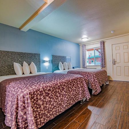 Turlock Inn מראה חיצוני תמונה