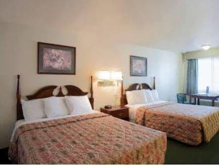 Turlock Inn מראה חיצוני תמונה